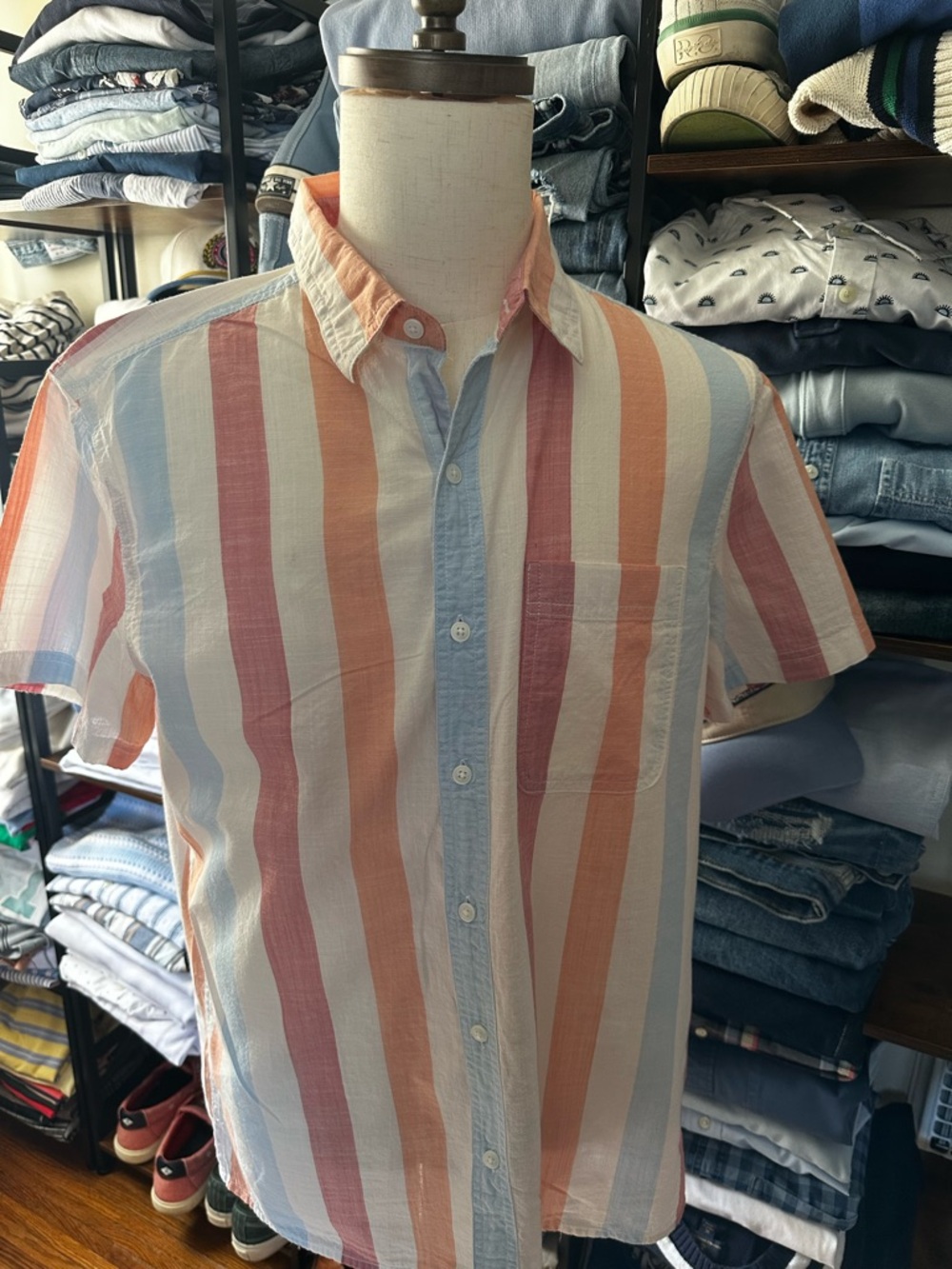 Men's Short-Sleeve Button-Down Shirt in Multi-Stripe Pastel